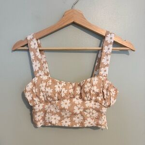 - Princess Polly Beige floral ruched crop top size 0 VGUC